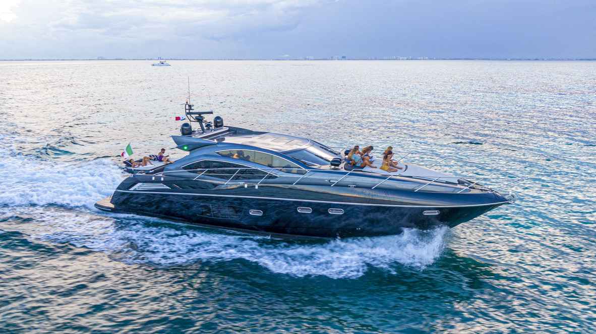 Truco I - 64 ft Sunseeker Predator — Mega Yachts Cancun