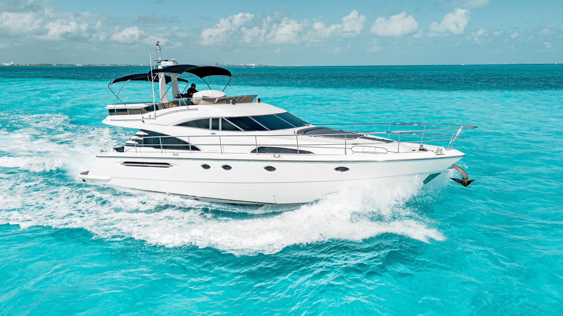 Belleza - 65 ft Fairline squadron — Mega Yachts Cancun