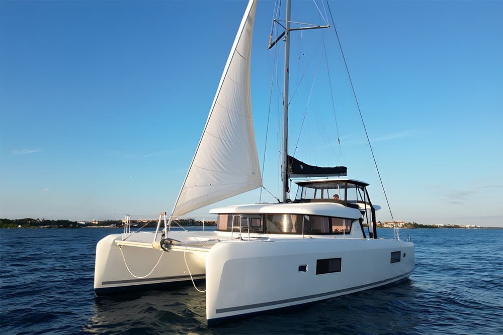 42 ft Lagoon Big Bang — Catamarans Puerto Aventuras