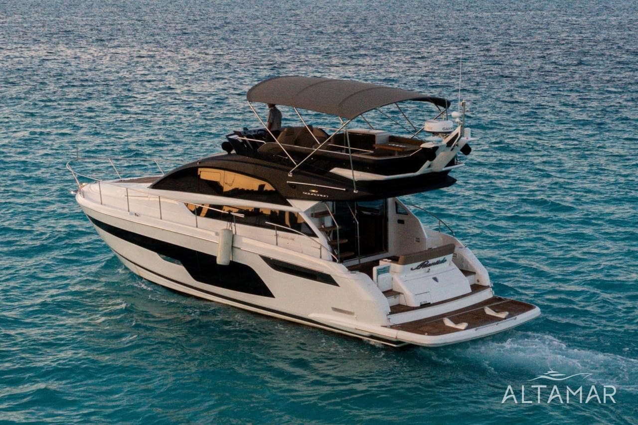 Atlantido - 55 ft Fairline Deluxe — Mega Yachts Cancun
